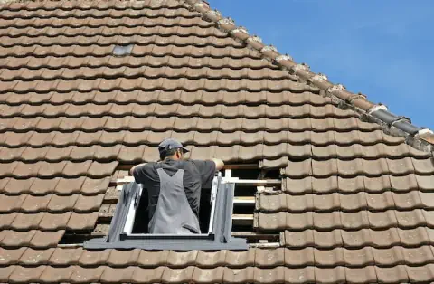 Pose de velux - Orbais-l'Abbaye